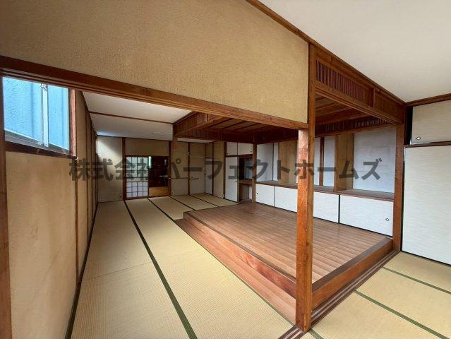 香里ヶ丘1丁目戸建　賃貸の和室|和室がひろがる居住スペース