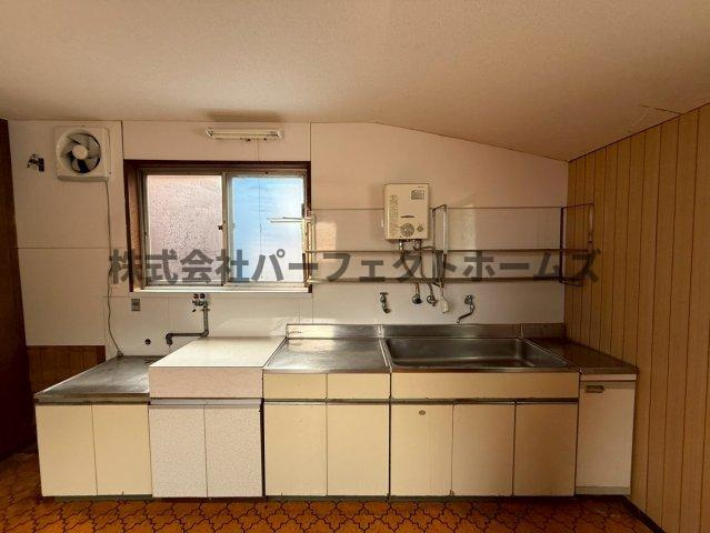 香里ヶ丘1丁目戸建　賃貸のキッチン|きれいなキッチンです