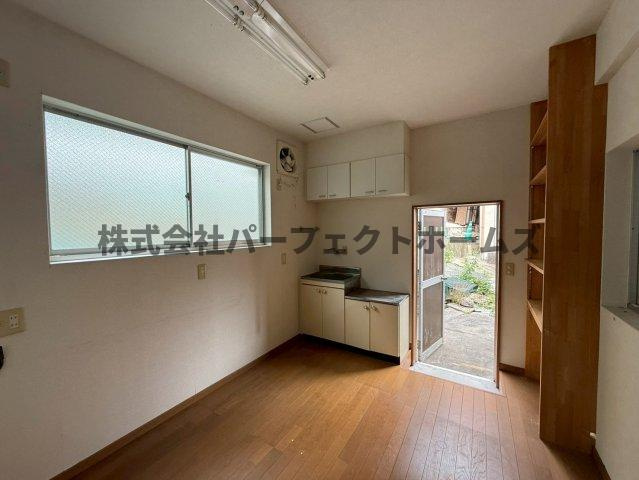 香里ヶ丘1丁目戸建　賃貸の洋室|広々とした洋室です