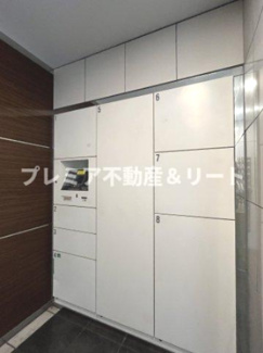 【その他共用部分】 | 宅配ロッカーがあります