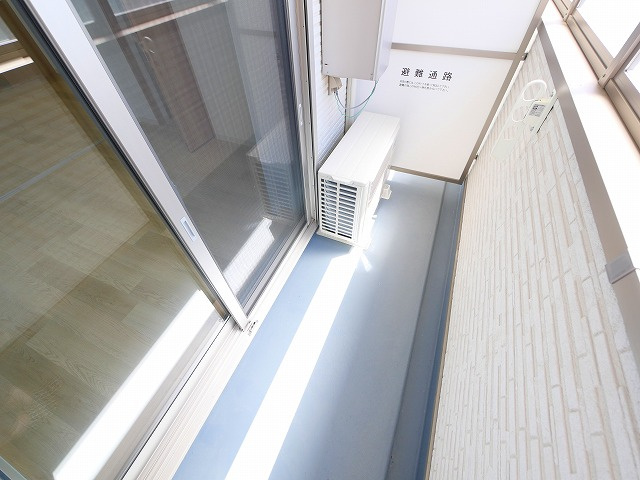 クレアール東岡町のバルコニー
