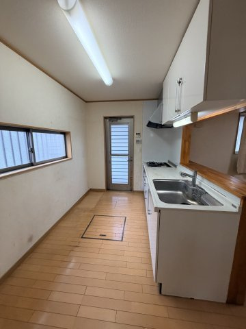 高崎市箕郷町下芝　中古住宅のキッチン