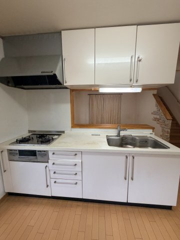 高崎市箕郷町下芝　中古住宅のキッチン