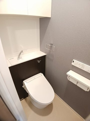ヒカルサ京都山科大宅のトイレ