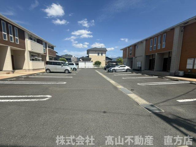 北九州市八幡西区木屋瀬２丁目のアパートの駐車場