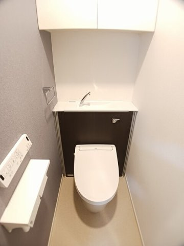 ヒカルサ京都山科大宅のトイレ
