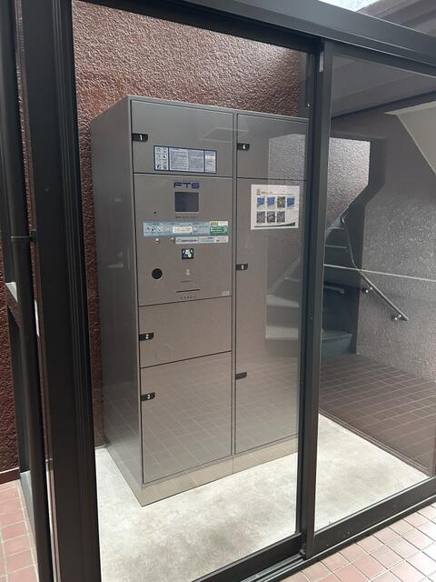 宅配ボックス