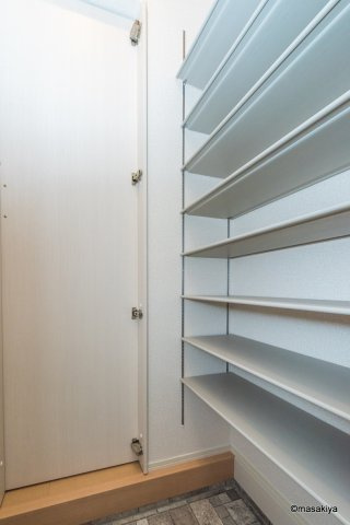 グレイスフル吉田の玄関