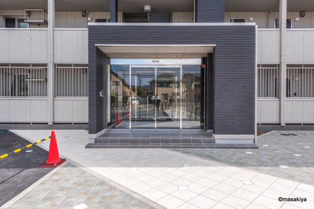 グレイスフル吉田のエントランス