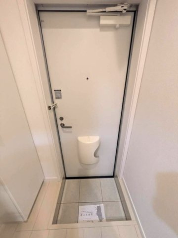 葛飾区東四つ木２丁目のアパートの玄関
