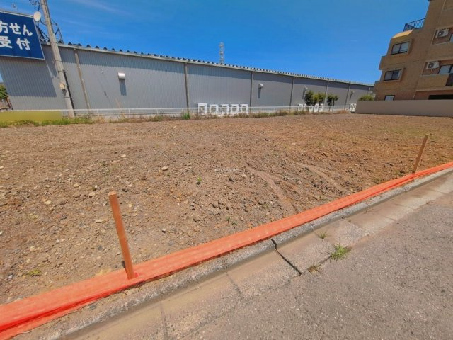 入間郡三芳町大字藤久保の売地の外観|小学校や商業施設、図書館、町役場、郵便局などの生活施設が徒歩5分圏内にあり、生活しやすい環境です。