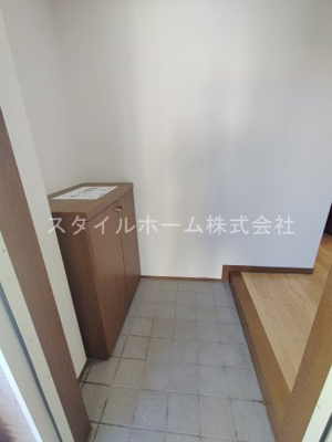 【玄関】 | ストーク南牛川 | イメージ写真です。