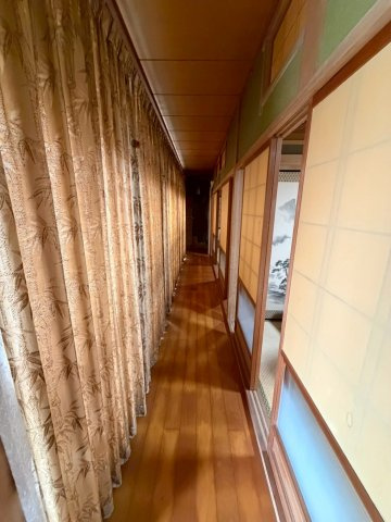 三豊市三野町　車庫兼作業場つきの和風住宅の内装
