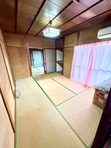 三豊市三野町　車庫兼作業場つきの和風住宅の和室