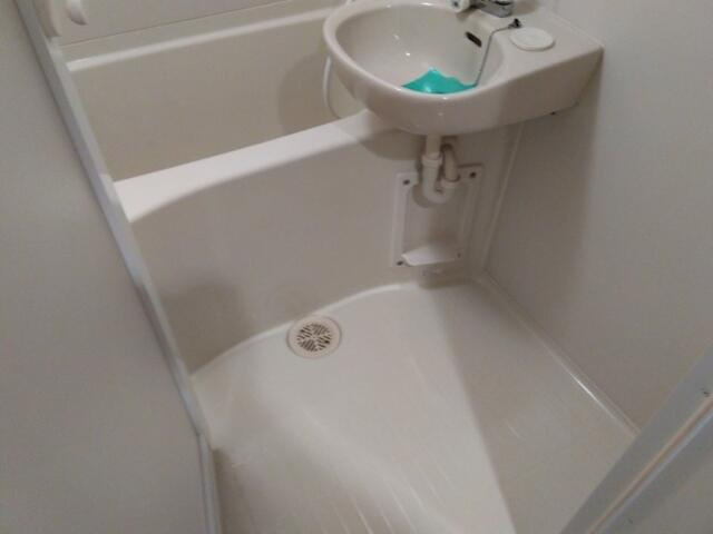 ビジュー府中の浴室