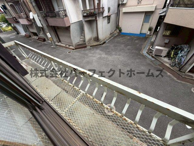 甲斐田東町戸建　賃貸のバルコニー|バルコニー付きです