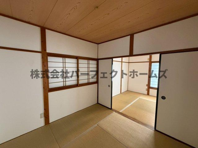 甲斐田東町戸建　賃貸の和室|和室、ちょっとしたくつろぎスペースにいかがでしょうか