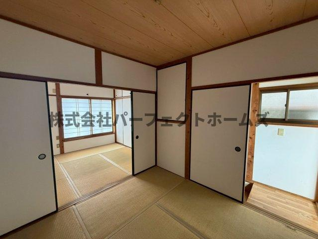 甲斐田東町戸建　賃貸の和室|和室、ちょっとしたくつろぎスペースにいかがでしょうか