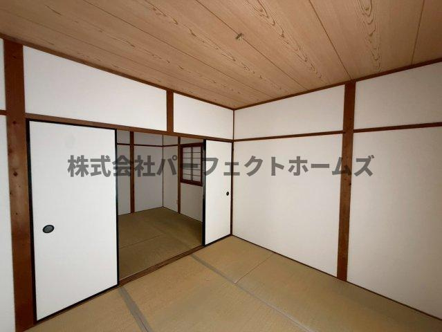 甲斐田東町戸建　賃貸の和室|ゆったりとくつろげる和室です