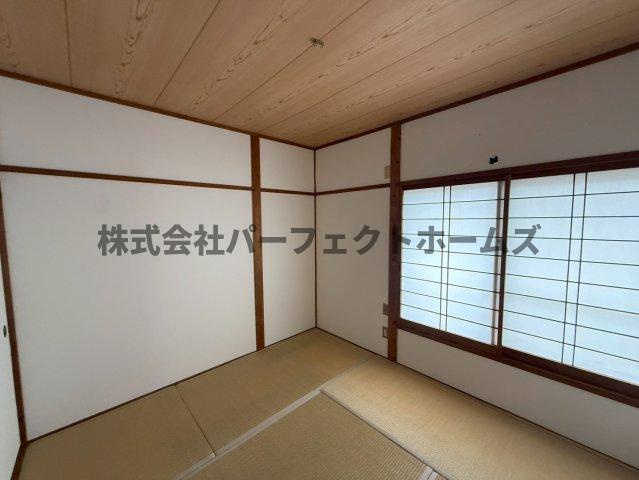 甲斐田東町戸建　賃貸の和室|和室、ちょっとしたくつろぎスペースにいかがでしょうか
