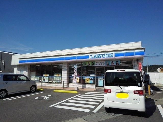 ＦＡＩＲＹ・ＳＭＩＬＥ　Ｂの周辺|ローソンまんのう町西高篠店まで1100m