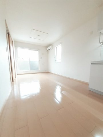 グレース　Ⅱの居間・リビング|こちらの居間で趣味の時間をお楽しみください