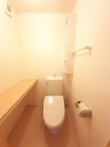 カーサ・フィオーレＥのトイレ|シンプルで使いやすいトイレです
