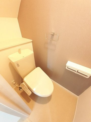 メゾン・ド・リスのトイレ|コンパクトで使いやすいトイレです