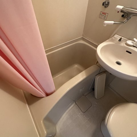 ハイツカレッヂＢの浴室|お風呂で日々の疲れを落としましょう