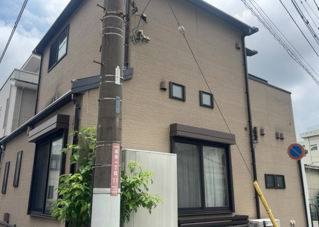 【外観】 | 隣家の土地はどうなっているのか、生活利便施設が近くにあるのか、学校まで近いかなど、お客様のライフスタイルにあわせたイメージが重要です。また、近くにあると困る施設が近くにないかも確認するといいでしょう。