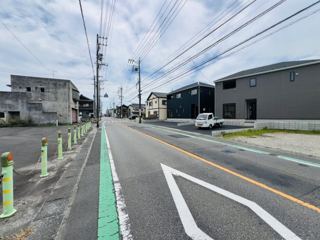 東浦町生路門田31番8の一部『仲介手数料無料』新築一戸建て・建売の前面道路含む現地写真
