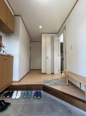 【玄関】 | 上里町七本木　中古戸建