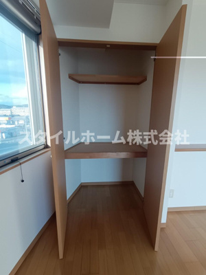 【その他】 | ランドマーク豊川 | 同建物内別部屋の写真です。