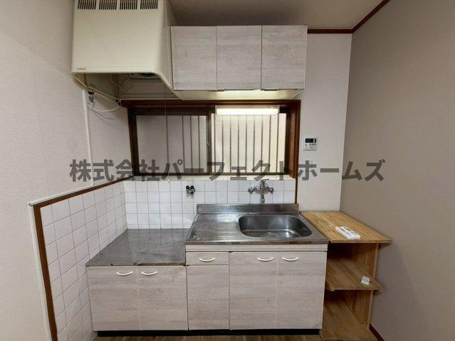 尊延寺6丁目戸建　賃貸のキッチン|コンパクトなキッチンで掃除もラクラク