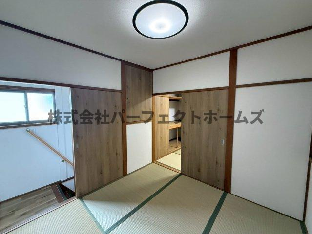 尊延寺6丁目戸建　賃貸の和室|日本らしい落ち着いた雰囲気の和室です