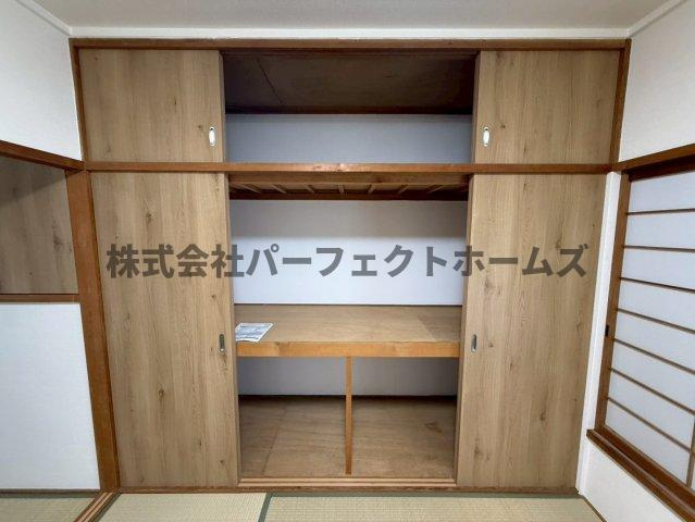 尊延寺6丁目戸建　賃貸の収納|便利な収納スペースです