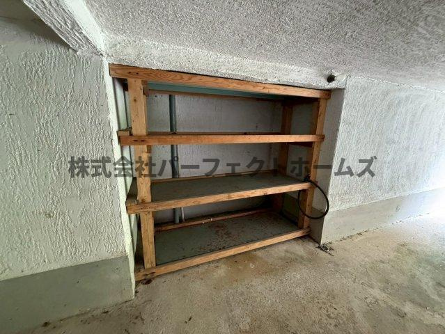 尊延寺6丁目戸建　賃貸の収納|小物を収納するのに便利です