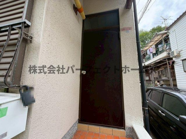 尊延寺6丁目戸建　賃貸の玄関|落ち着いた玄関です