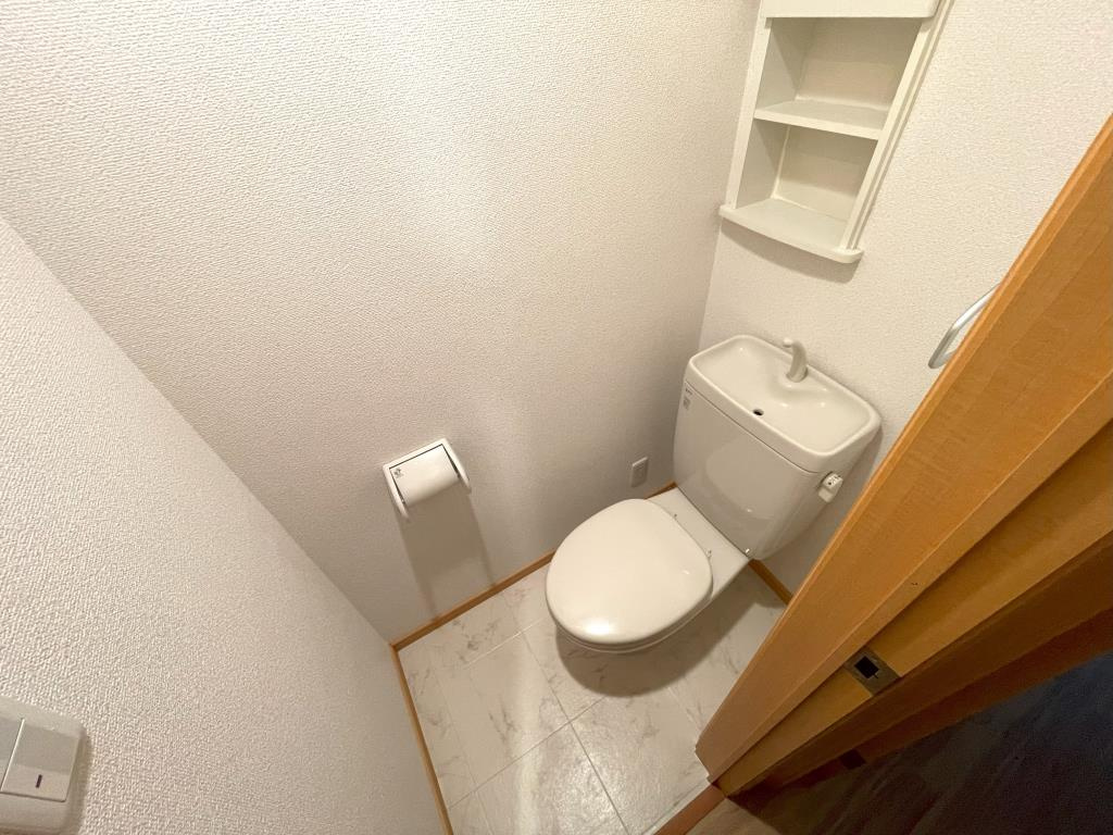 パークサイド船小屋【キャッシュバック対象物件】のトイレ|トイレもきれいです