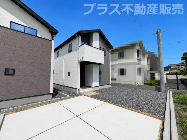 【外観】 | 那珂川市今光5丁目1期　3号棟（全4棟）【仲介手数料無料・0円】 | 現地写真。プラス不動産販売なら、現場の全ての棟をまとめてご見学頂けます。