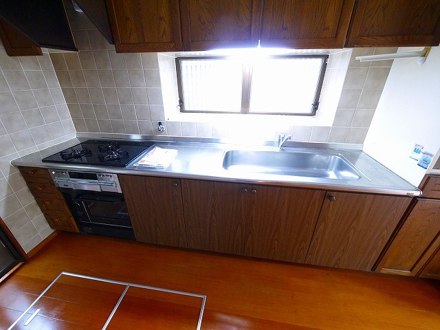 六条西２丁目戸建のキッチン