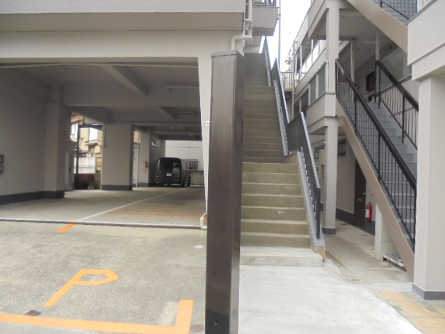 第一福島マンションのエントランス