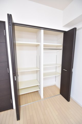 大阪市都島区東野田町２丁目の賃貸マンションの収納