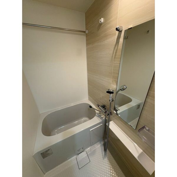 メイクスアート上前津Ⅵの浴室|きれいなお風呂です