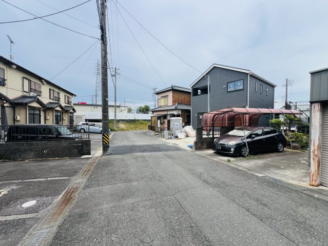 半田市美原町1丁目225番の一部『仲介手数料無料』新築一戸建て・建売の前面道路含む現地写真