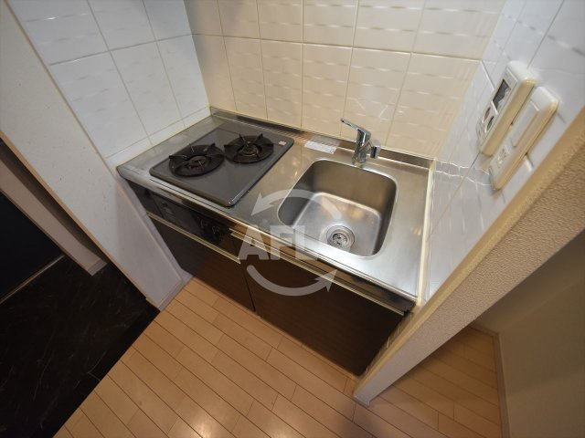 レオンコンフォート本町東のキッチン|レオンコンフォート本町東　2口ガスシステムキッチン