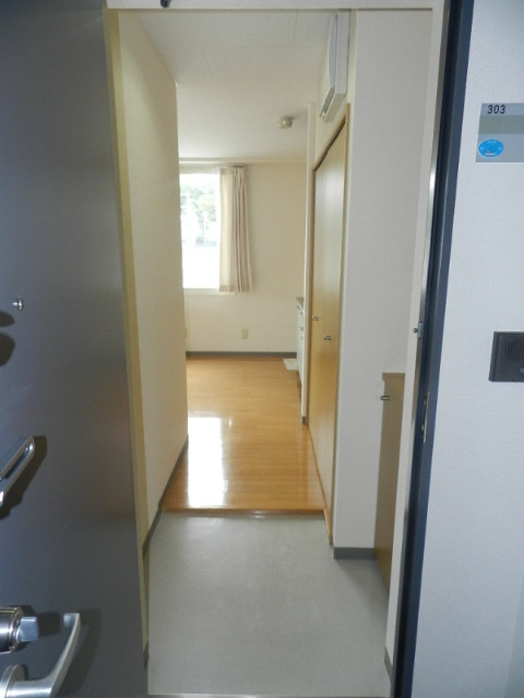 室蘭ナラサキビルの玄関