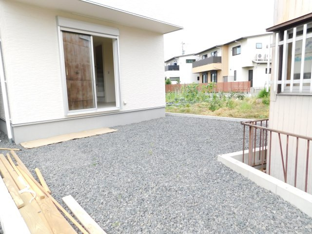 清須市鍋片２丁目の新築一戸建の庭|◇庭◇　　陽当たり良好な庭♪　ガーデニングなどが楽しめます♪