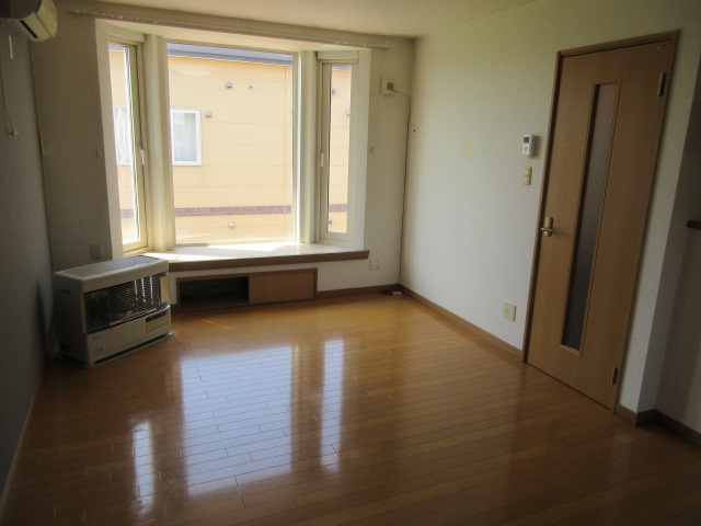 MY HOUSE GOOD RIVERの居間・リビング