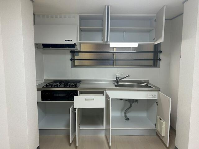 大塚戸建のキッチン|キッチン収納 